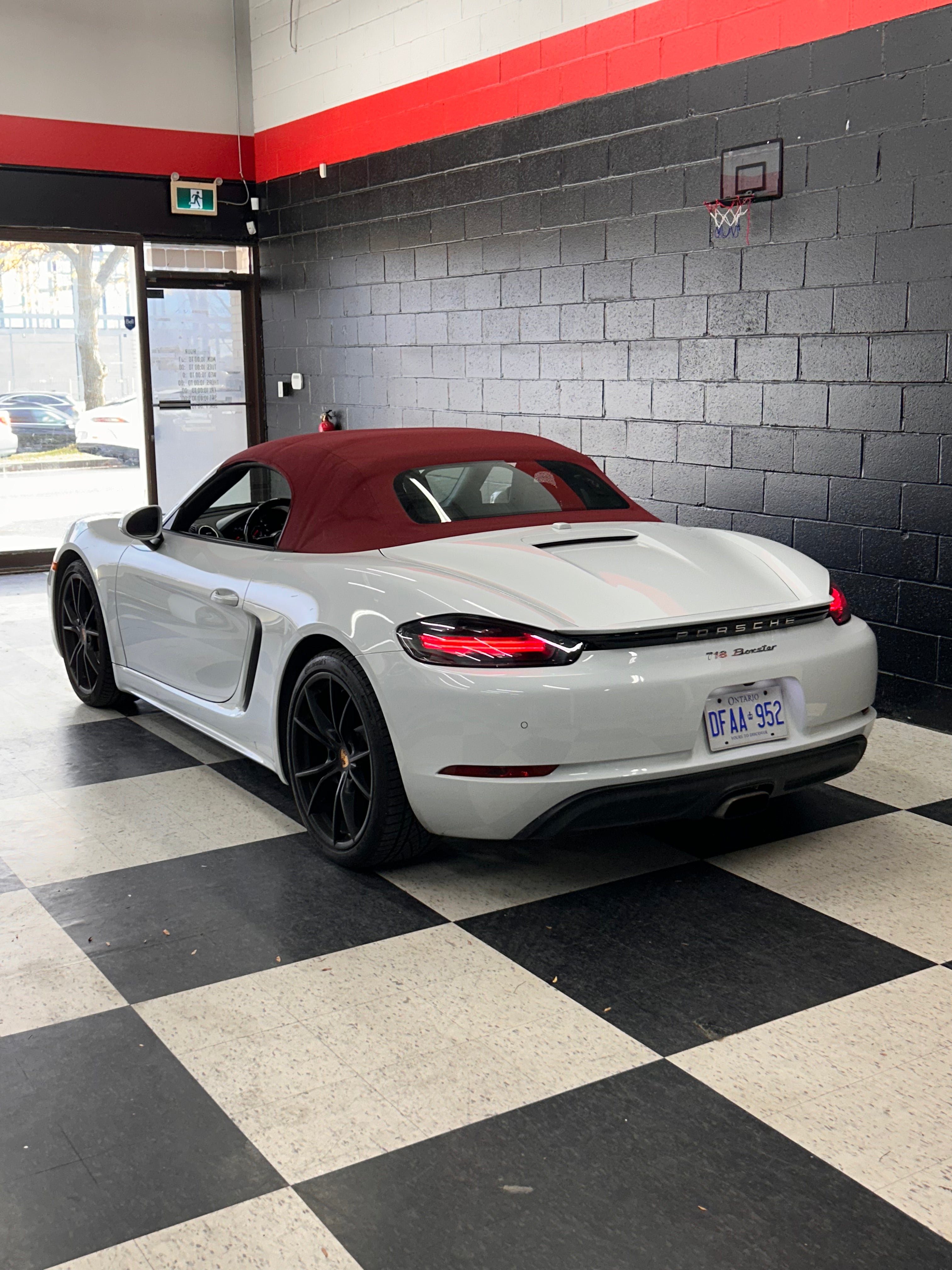 Porsche 718 Boxster