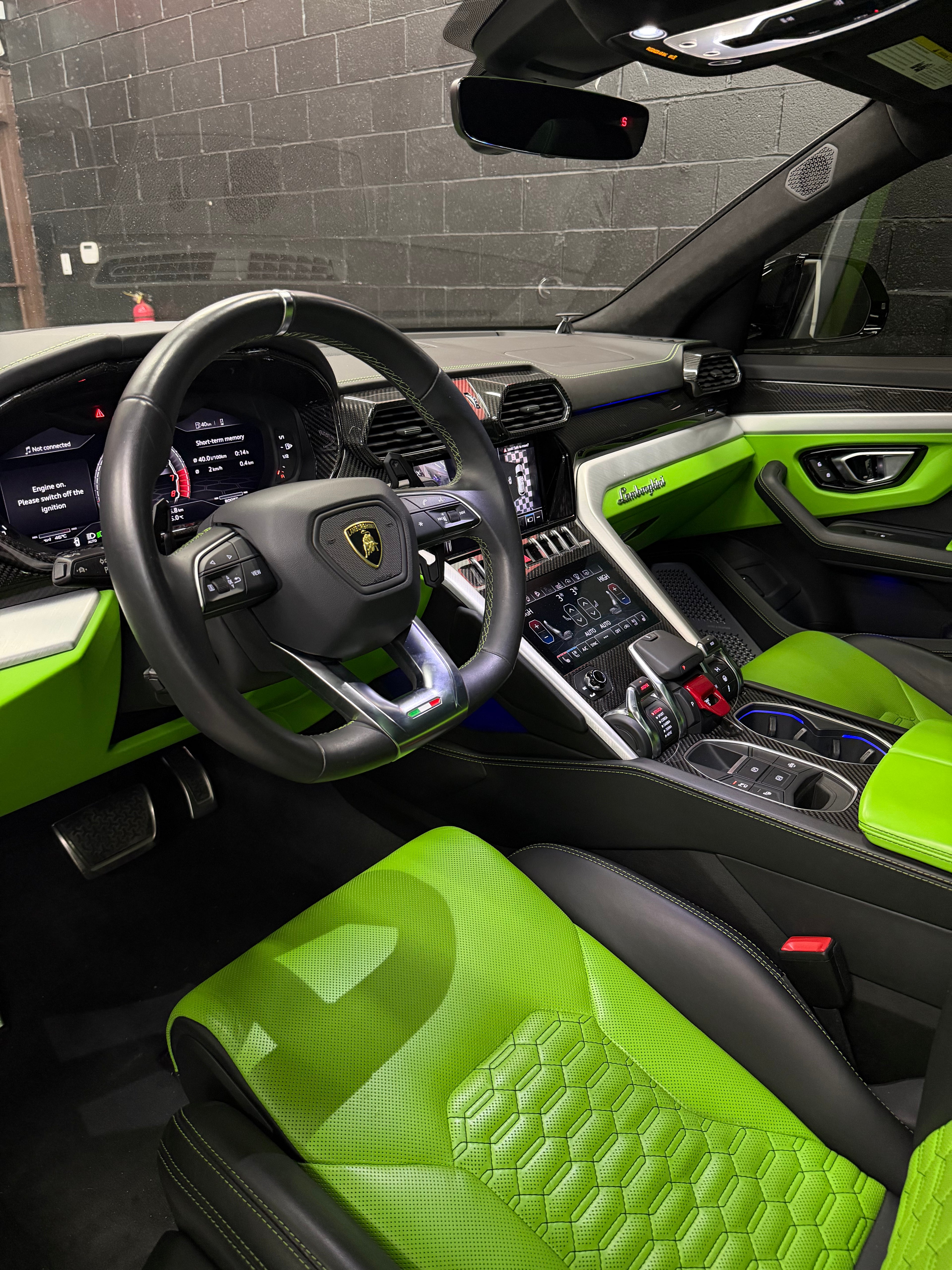 Lamborghini Urus 2